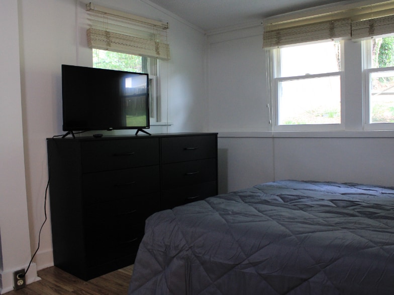 Building Photo - 2110 Hawthorne St