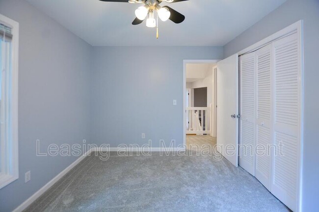 Building Photo - 2156 Forest Lakes Blvd