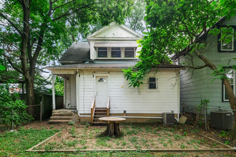 Building Photo - 2469 Indiana Ave