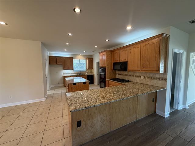 Building Photo - 1001 Meadow Creek Dr
