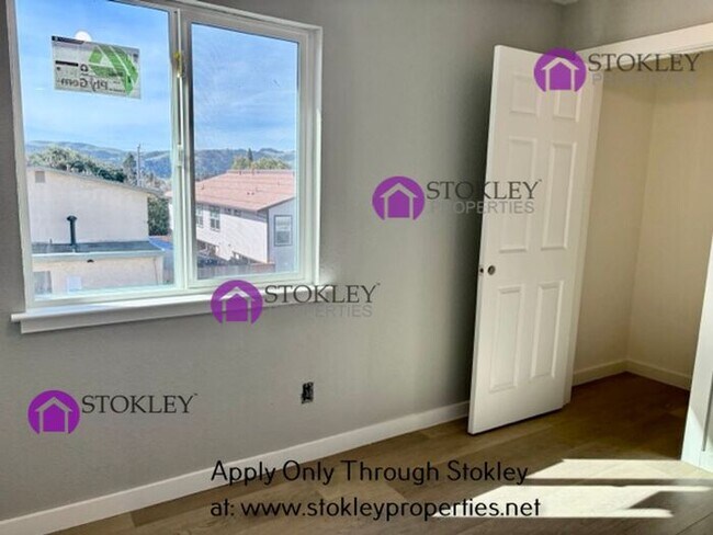 Building Photo - COMING SOON ! - Stokley Properties Presents 658 East N. Street in Benicia (Remodeled with extra r...