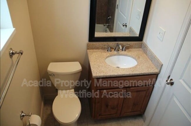 Building Photo - 315 E 600 S St