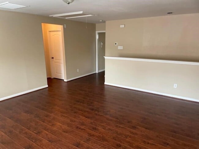 Building Photo - 11707 Wainscot Ct
