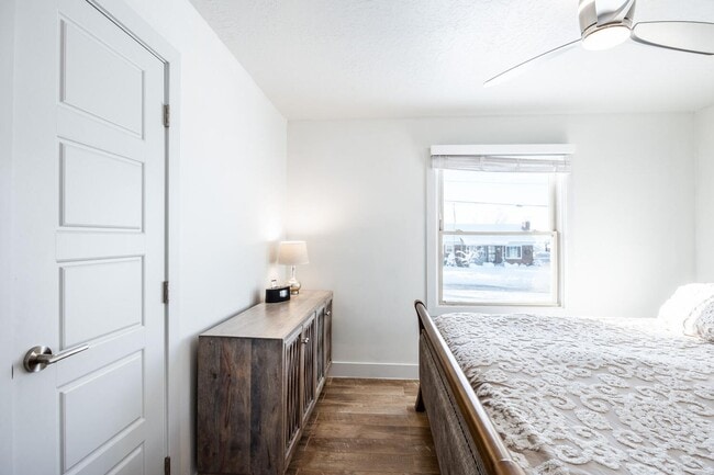Building Photo - Updated and Bright Home with Yard