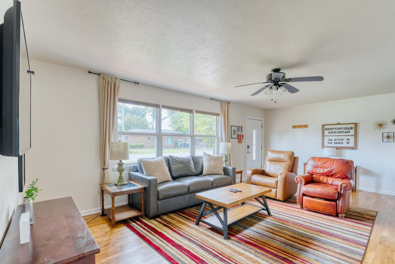 Building Photo - 312 Crestview Dr