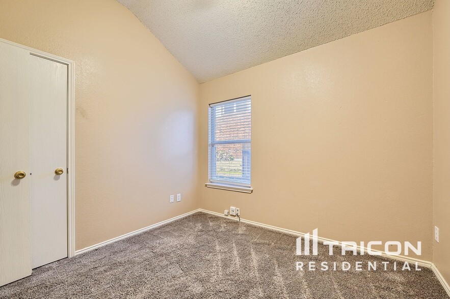 Building Photo - 5300 Yampa Trail