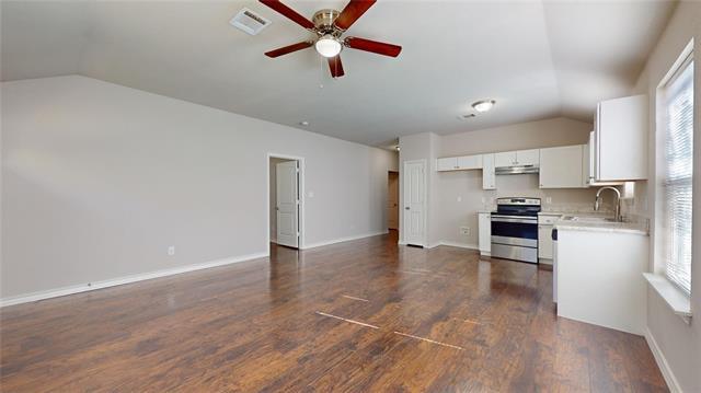 Building Photo - 2104 Daniel St