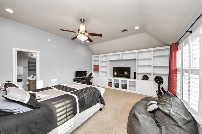 Building Photo - 26407 Bright Sky Ct