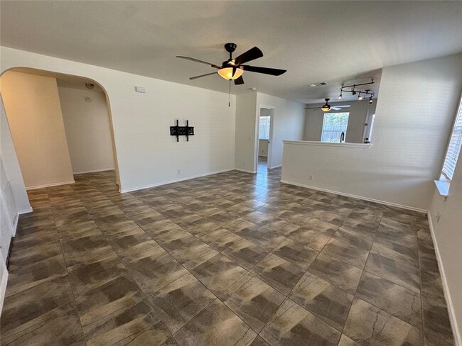 Building Photo - 235 Tolcarne Dr
