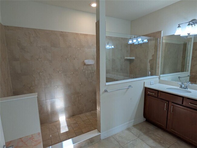 Building Photo - 1381 Patterson Ter