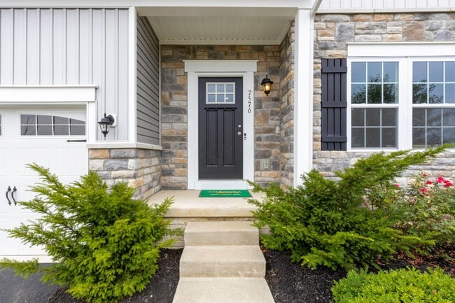 Building Photo - 7576 Bullseye Dr