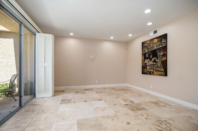 Building Photo - 55559 Winged Foot