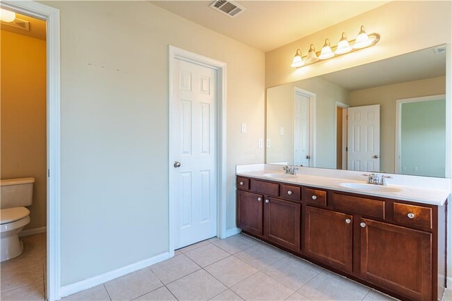 Building Photo - 3498 Olivia Ridge Ct