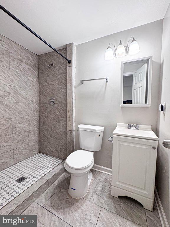 Building Photo - 4630 Hillside Rd SE