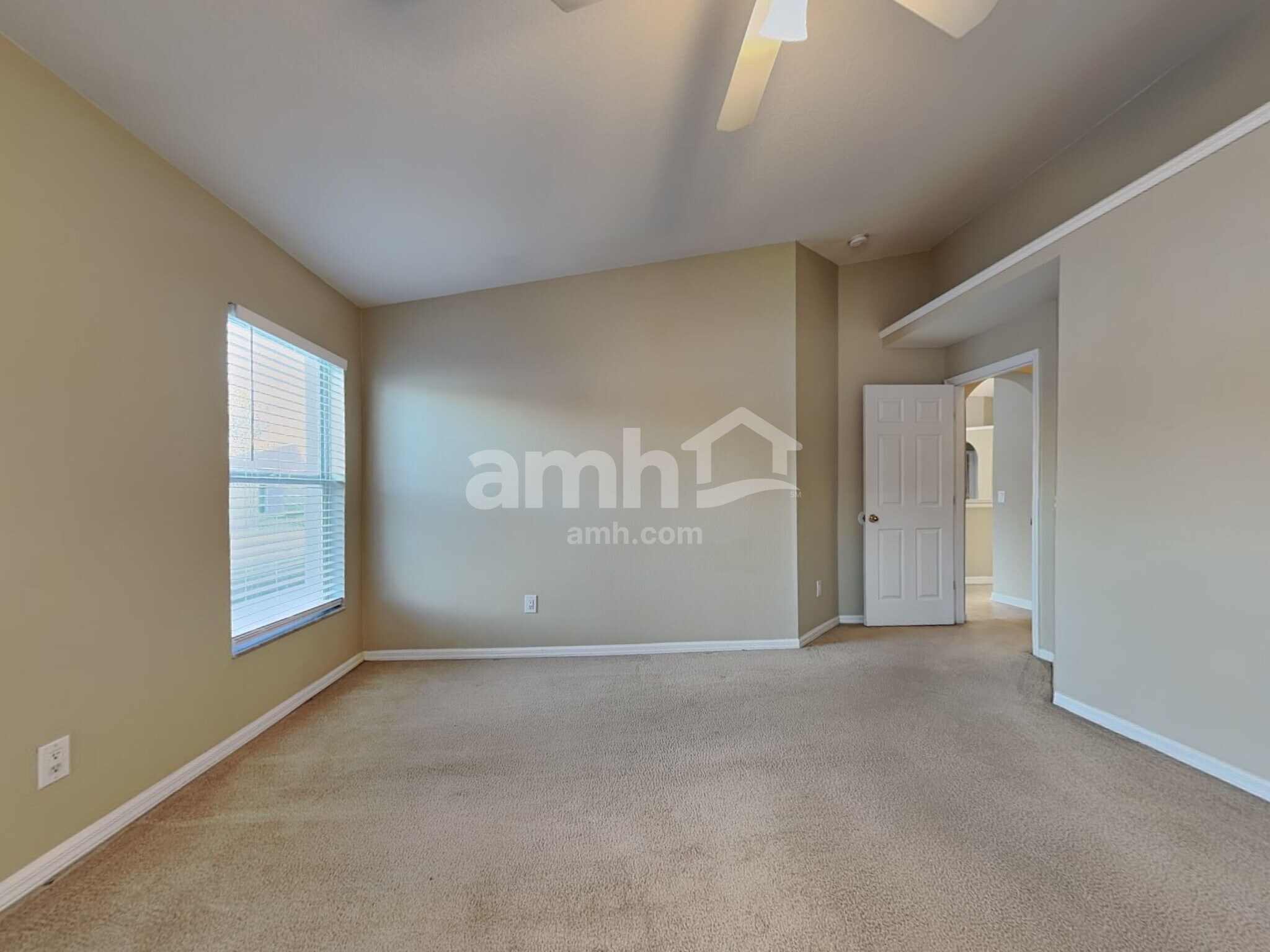 Building Photo - 5152 New Savannah Cir