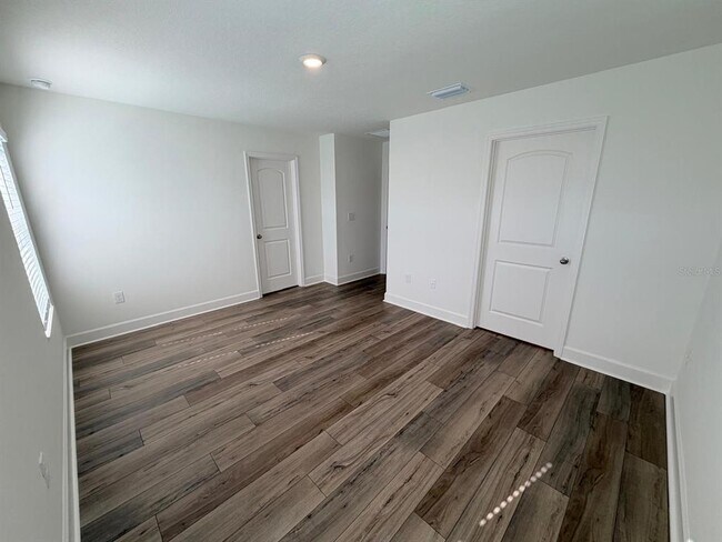 Building Photo - 10423 Plumbago Ln