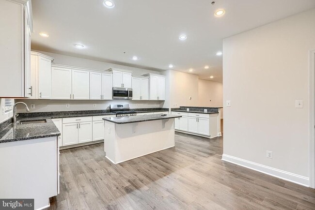 Building Photo - 1309 Spindrift Rd