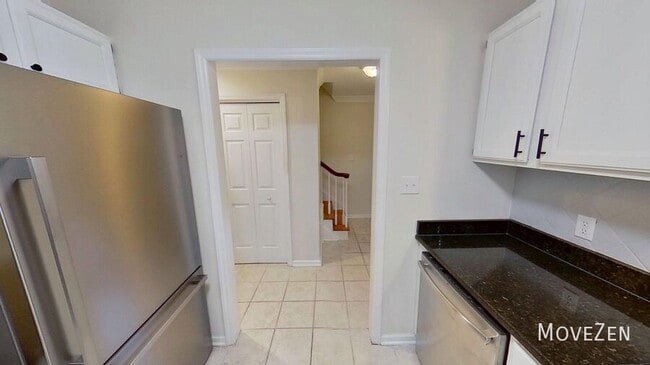 Building Photo - 1608 Township Cir