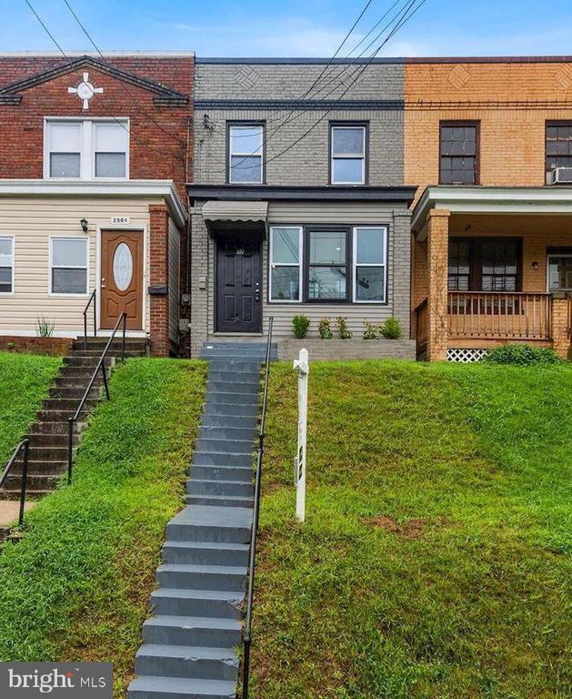 Primary Photo - 2507 Fairlawn Ave SE
