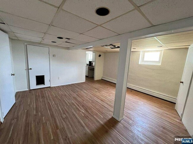 Building Photo - 224 Pierre Ave
