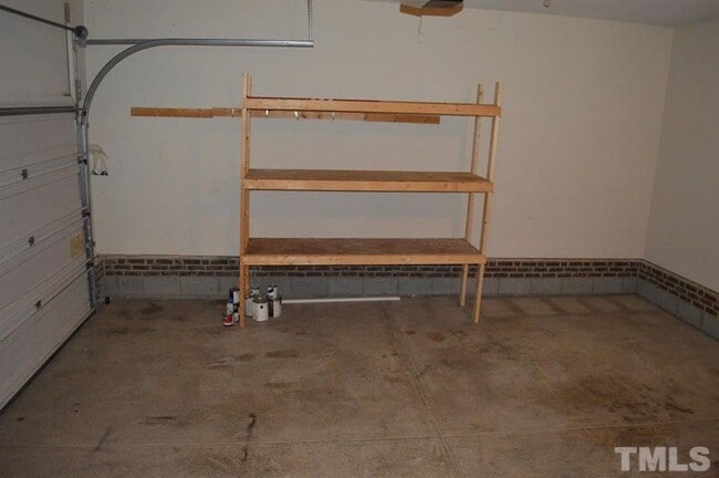 Building Photo - 2306 Nutting Ln