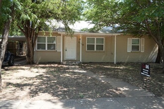 Building Photo - 3418 25th St