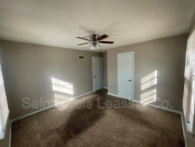Building Photo - 8356 Elmore Ave