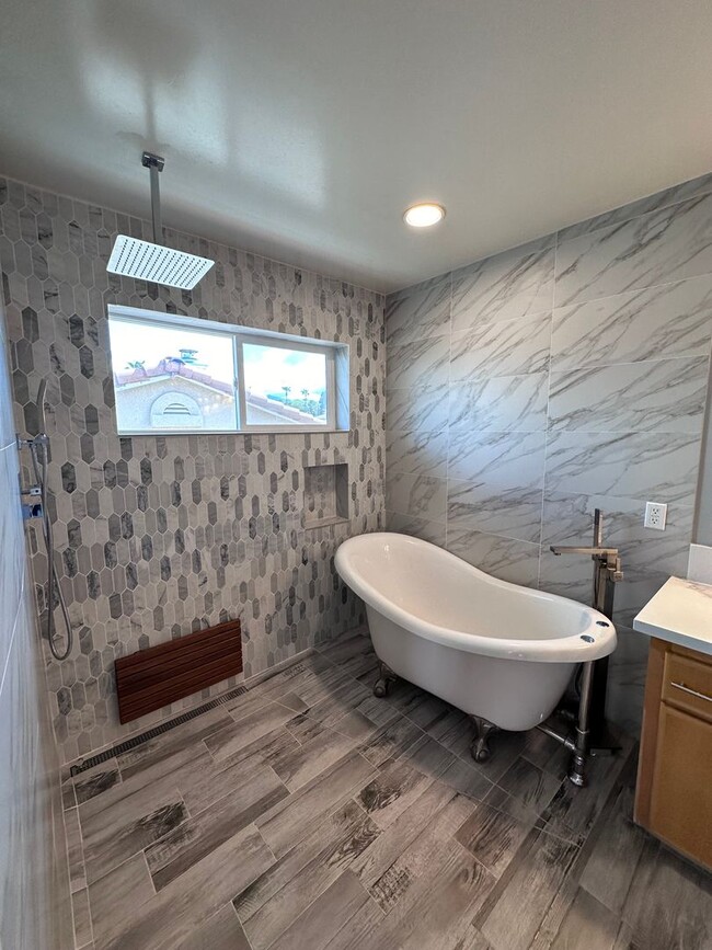 Building Photo - 5302 Doble Aguila Way