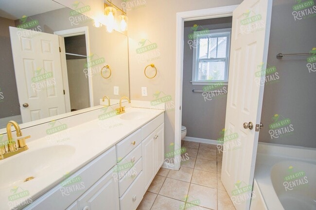 Building Photo - Pre-Lease for July 15 2026- 3 Bedroom, 2.5...