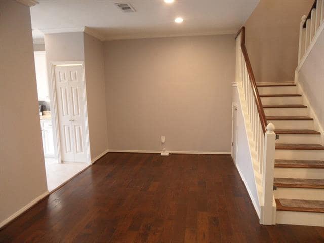 Building Photo - 5731 Remington Park Square