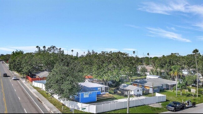 Building Photo - 2963 Bahia Vista St