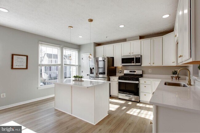 Building Photo - 1734 Sea Pine Cir