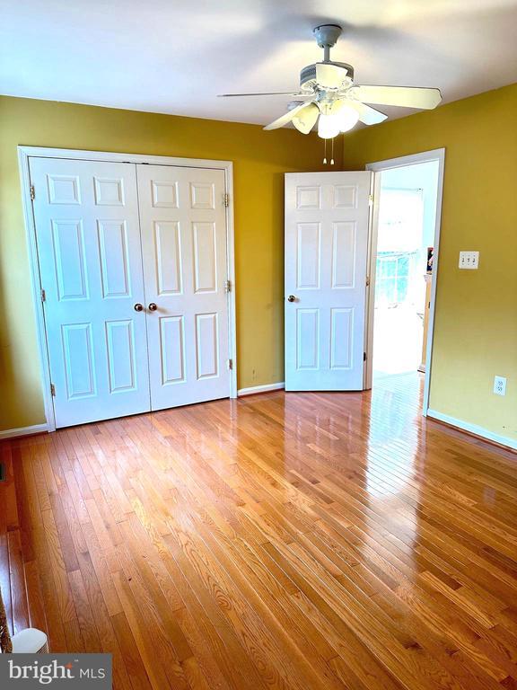 Building Photo - 20408 River Bank St