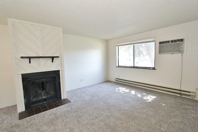 Building Photo - 4845 W Targee St
