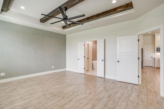 Building Photo - 1221 Crown Valley Dr