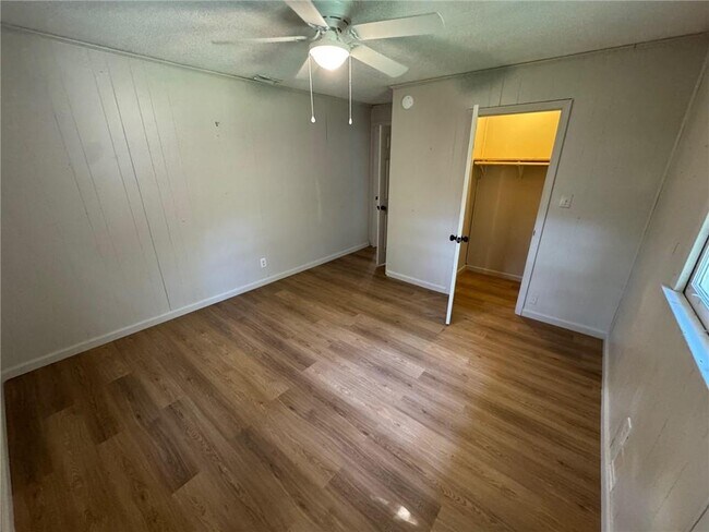 Building Photo - 3701 Martha Ct