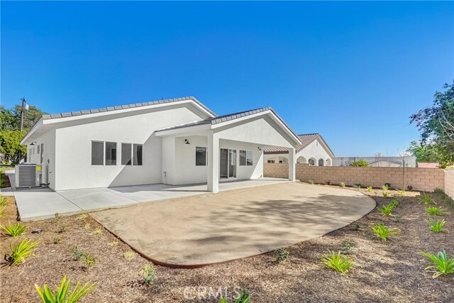 Building Photo - 451 Hervey Ave