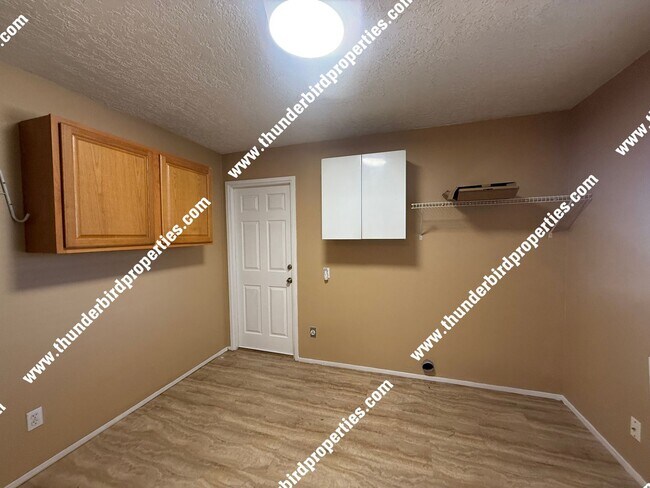 Building Photo - 5709 Arvilla Ave NE