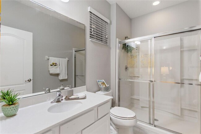 Building Photo - 5204 Oakbourne Ave