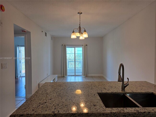 Building Photo - 471 NE 25th St