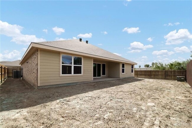 Building Photo - 5524 Xenops Ave