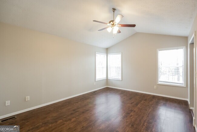 Building Photo - 871 Hampton Hill Ct