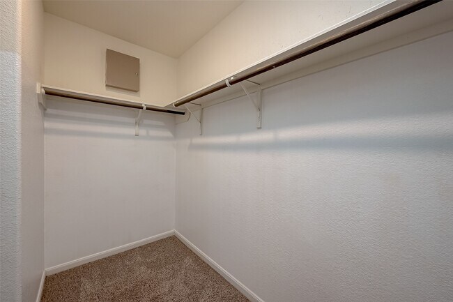 Building Photo - 12 Santa Clara Dr
