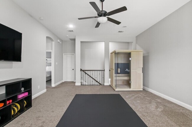 Building Photo - 4301 Overbrook Dr