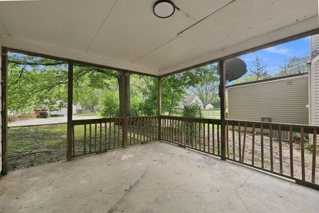 Building Photo - 4029 Weisser Park Ave