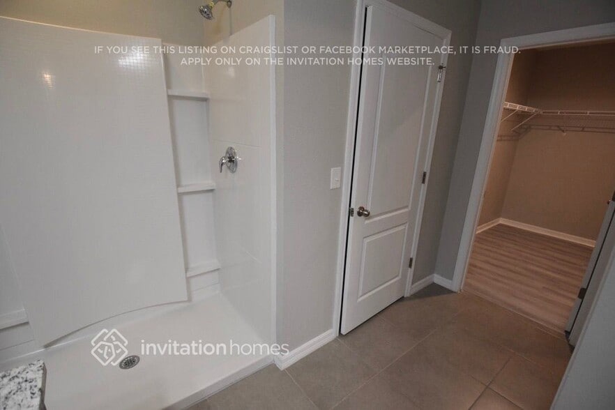 Building Photo - 15532 Rose Grove Dr