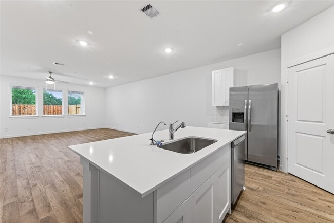 Building Photo - 28142 Meadowlark Sky Dr