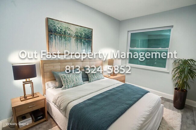 Building Photo - Bright Corner-Lot Home Near Bayshore and City Conveniences