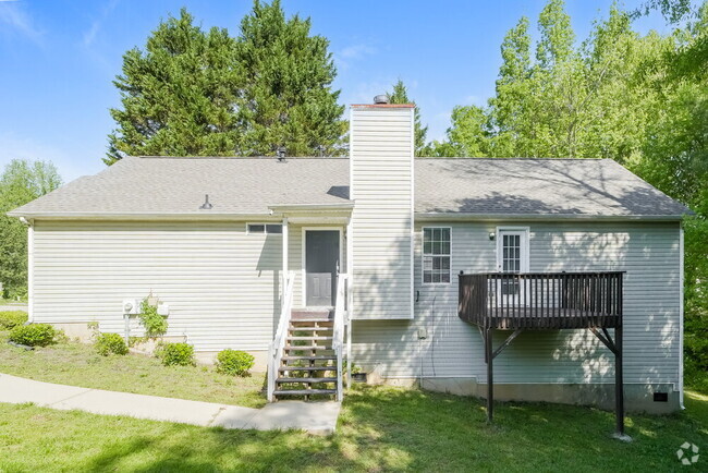Building Photo - 1214 Foxwood Dr
