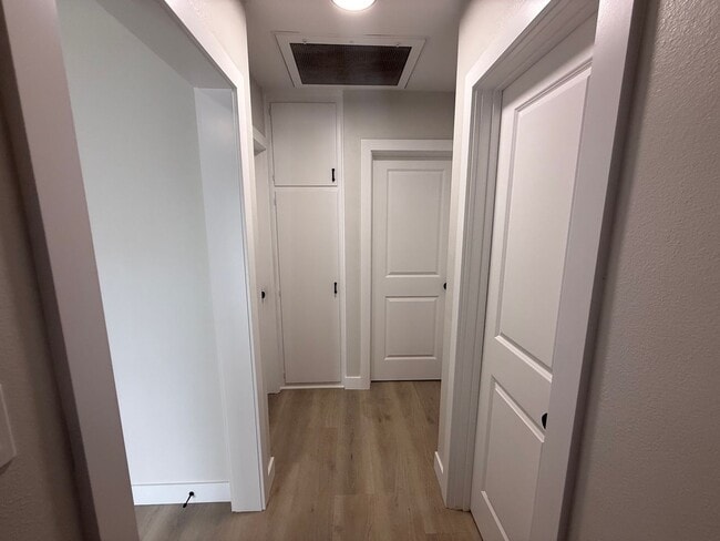 Building Photo - Newly remodeled 3 bedroom 2 bath